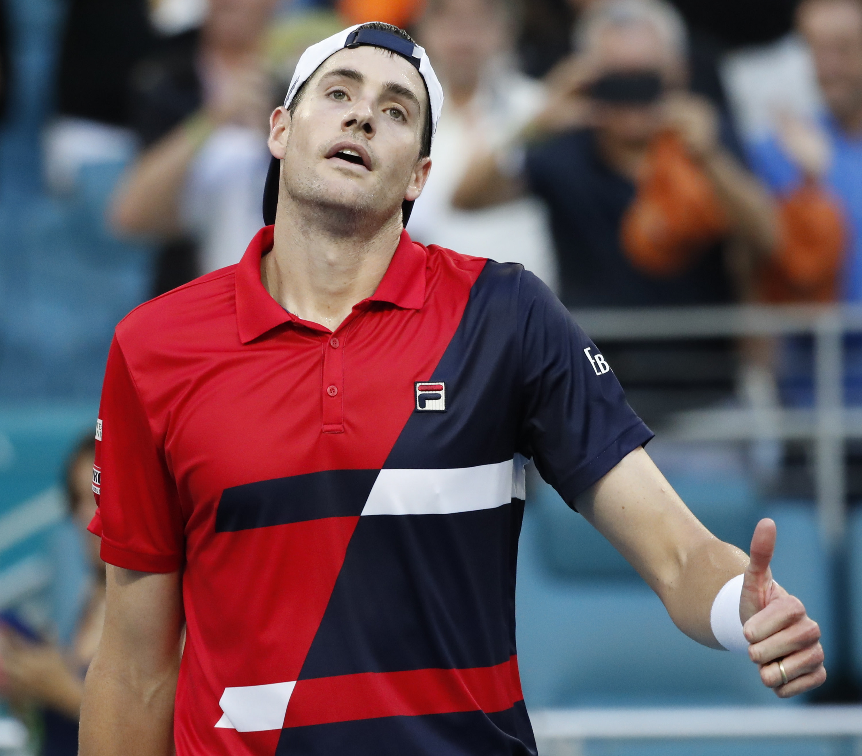 本菲卡在关键时刻取得胜利，成功晋级半决赛！的简单介绍