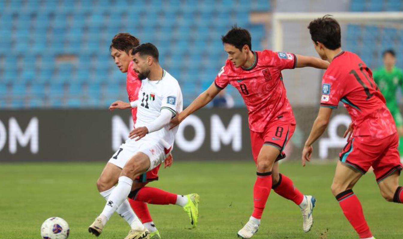 关于国内足球联赛:激烈的角逐引发球迷热情的信息 关于国内足球联赛:激烈的角逐引发球迷热情的信息