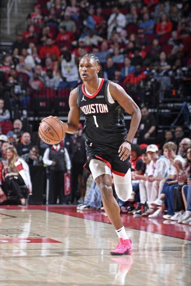 猛龙爆冷战胜篮网，范弗利特砍下分的简单介绍