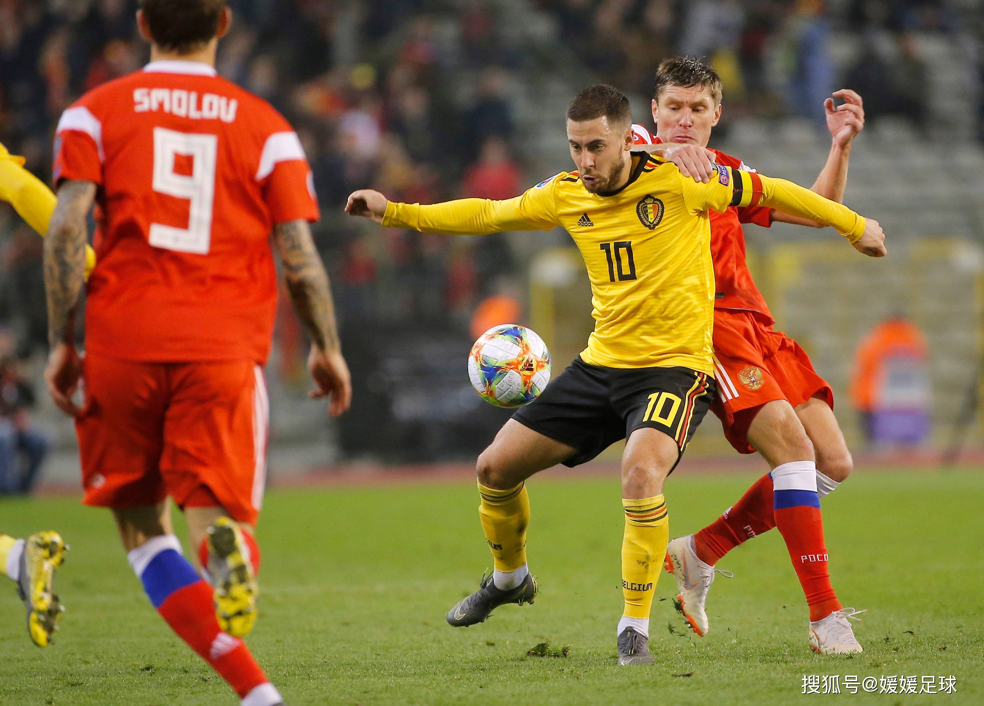 包含国际足球竞技：瑞典对阵意大利擂台的词条