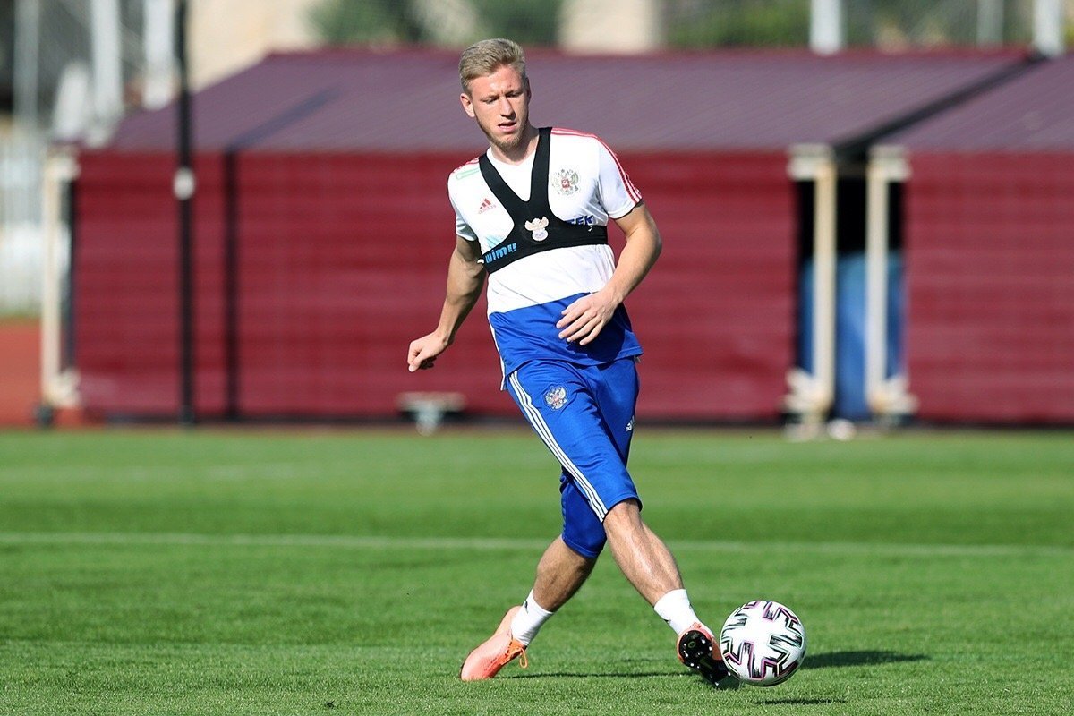 九游体育登录-俄罗斯运动员实力出众，笑傲赛场