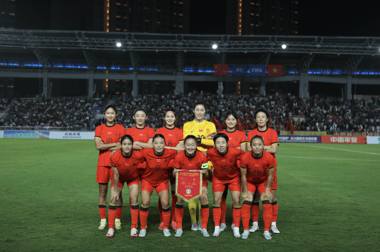 包含女足国际巅峰赛上中国队获得冠军的词条 包含女足国际巅峰赛上中国队获得冠军的词条