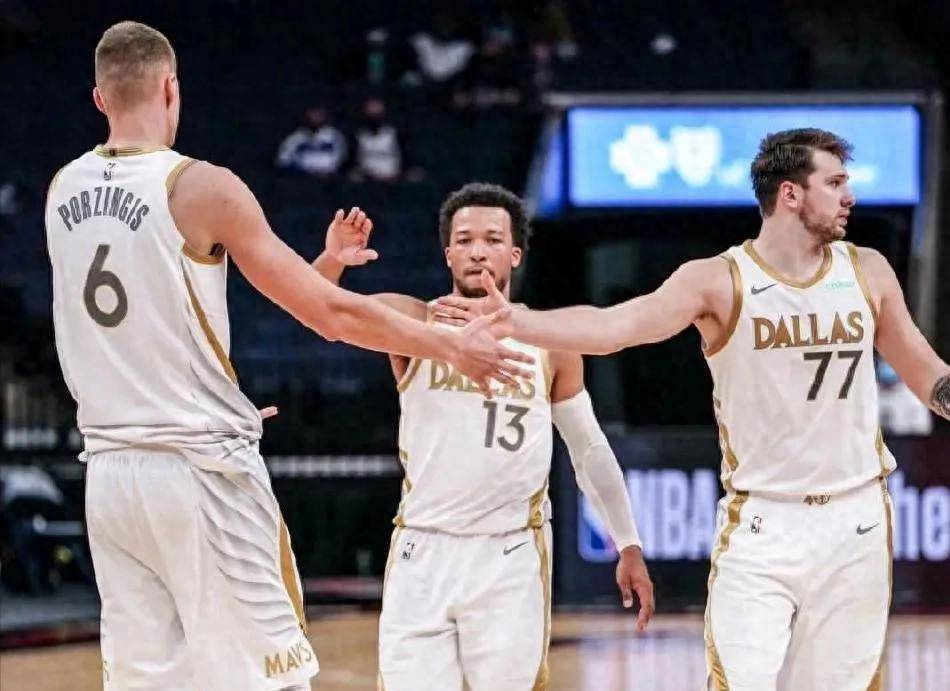 包含独行侠夺冠希望大增,场均得分超越先机的词条 包含独行侠夺冠希望大增,场均得分超越先机的词条