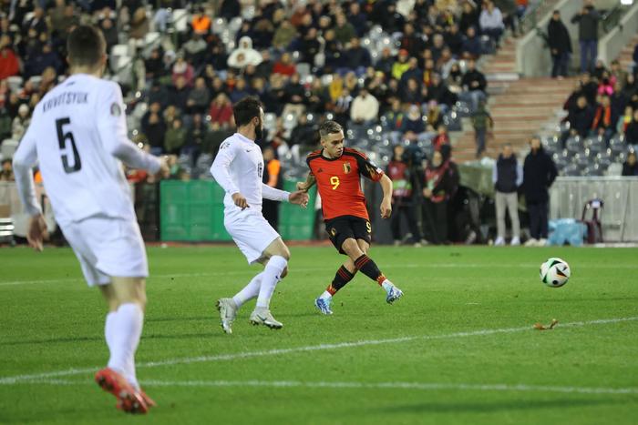 九游体育-比利时足球队举行慈善足球比赛