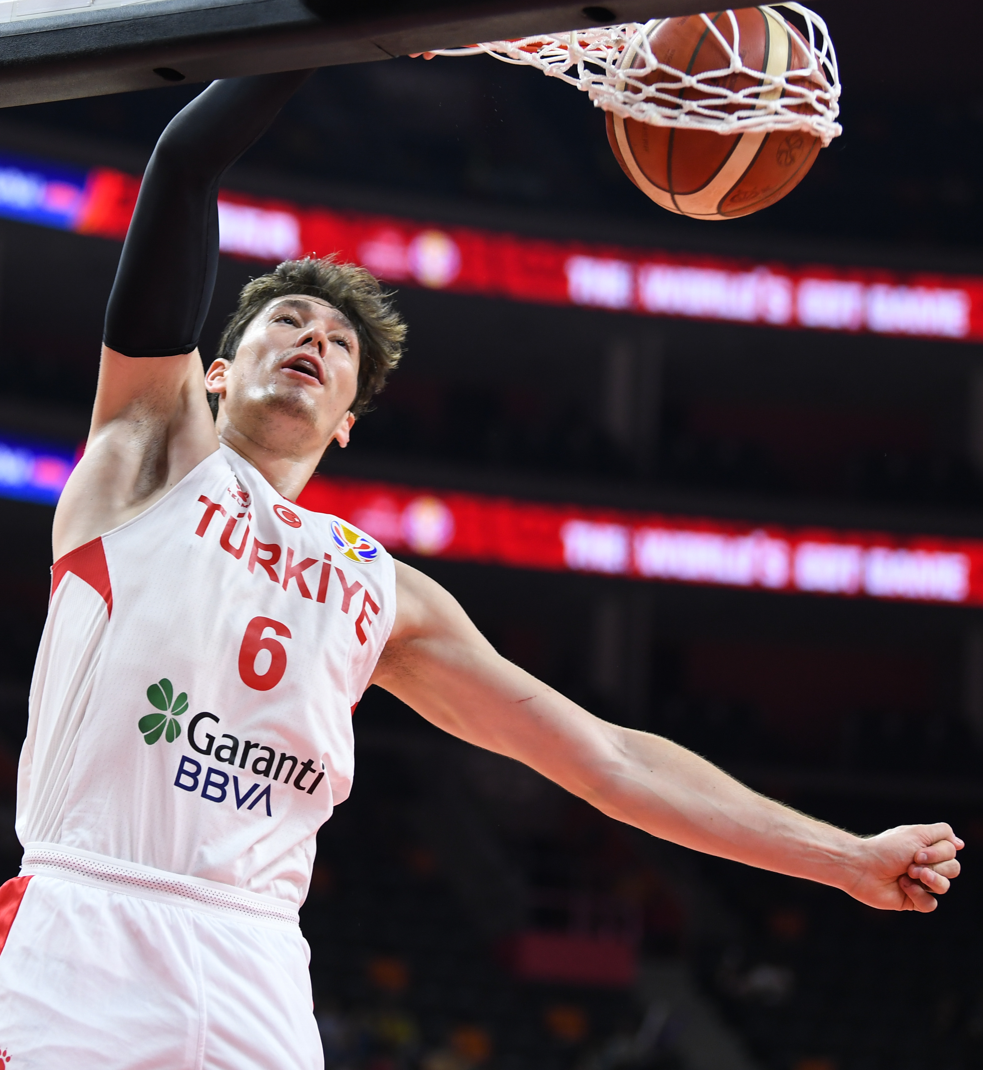 土耳其篮球队再夺冠，创造历史辉煌