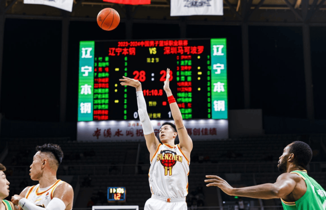 九游体育入口-辽宁男篮大胜深圳马可波罗，稳居榜首位置