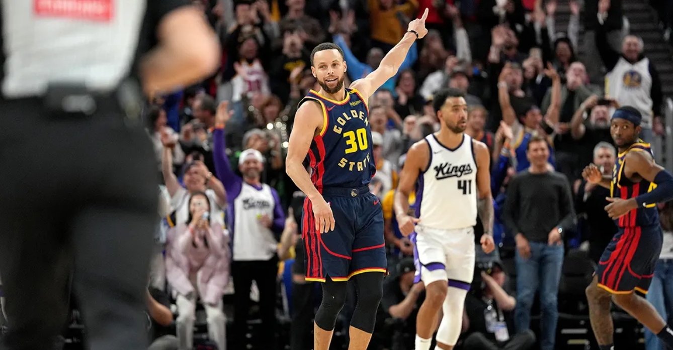 勇士主场击败爵士库里三分球贡献领先 勇士主场击败爵士库里三分球贡献领先