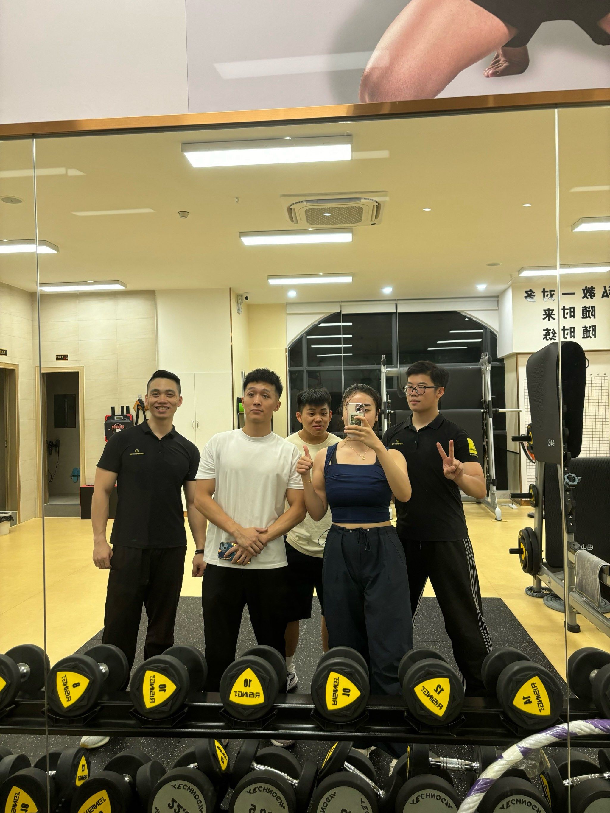 九游体育官网-教练团队进行严格训练备战冠军