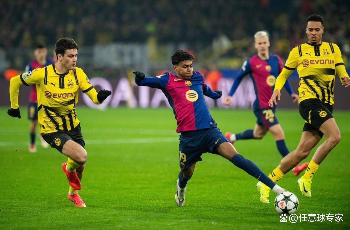 包含多特蒙德客场逼平巴黎，小组第一的词条