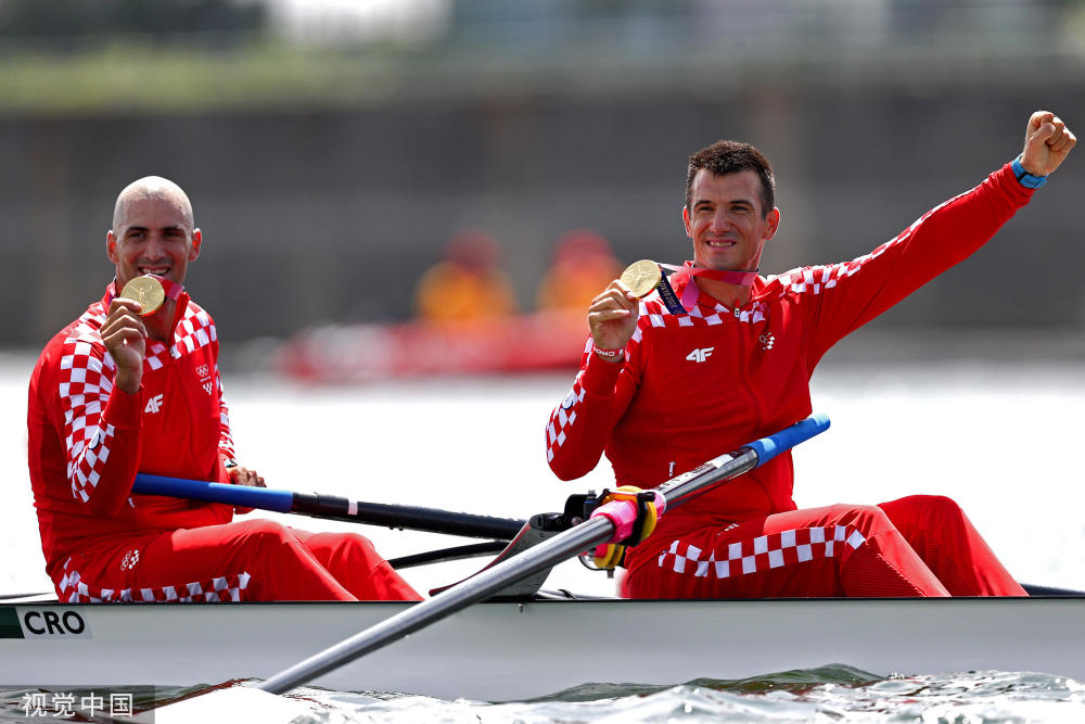 -爱尔兰代表团在赛艇赛中勇夺冠军的简单介绍