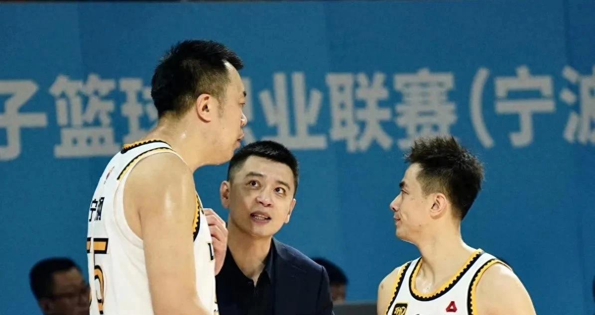 辽宁男篮在客场比赛中取得连胜