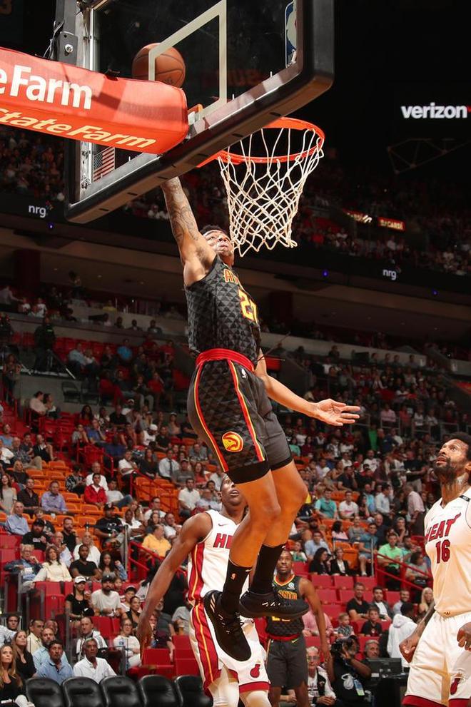 九游体育在线登录-法兰克福客场逆转成功，取得关键胜利