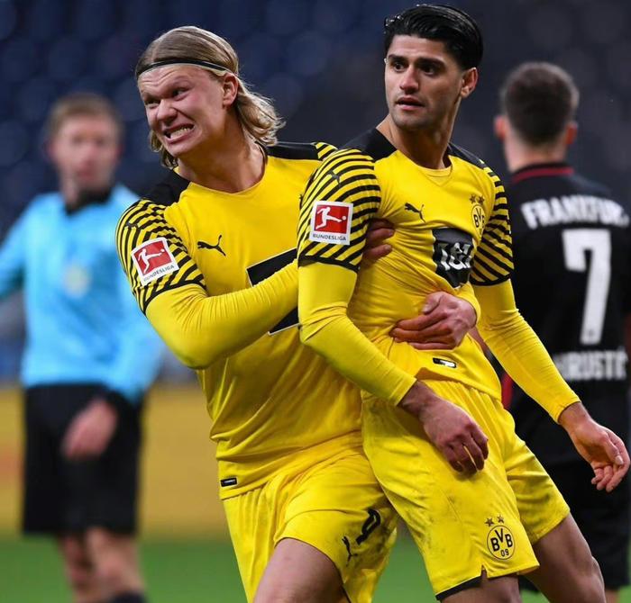 法兰克福客场逆转成功，取得关键胜利